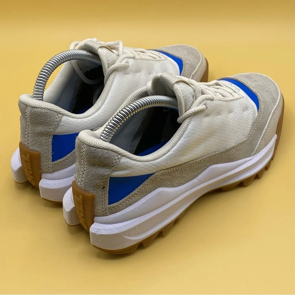 Sorel Tan and Blue Sneakers with Modern Design‎